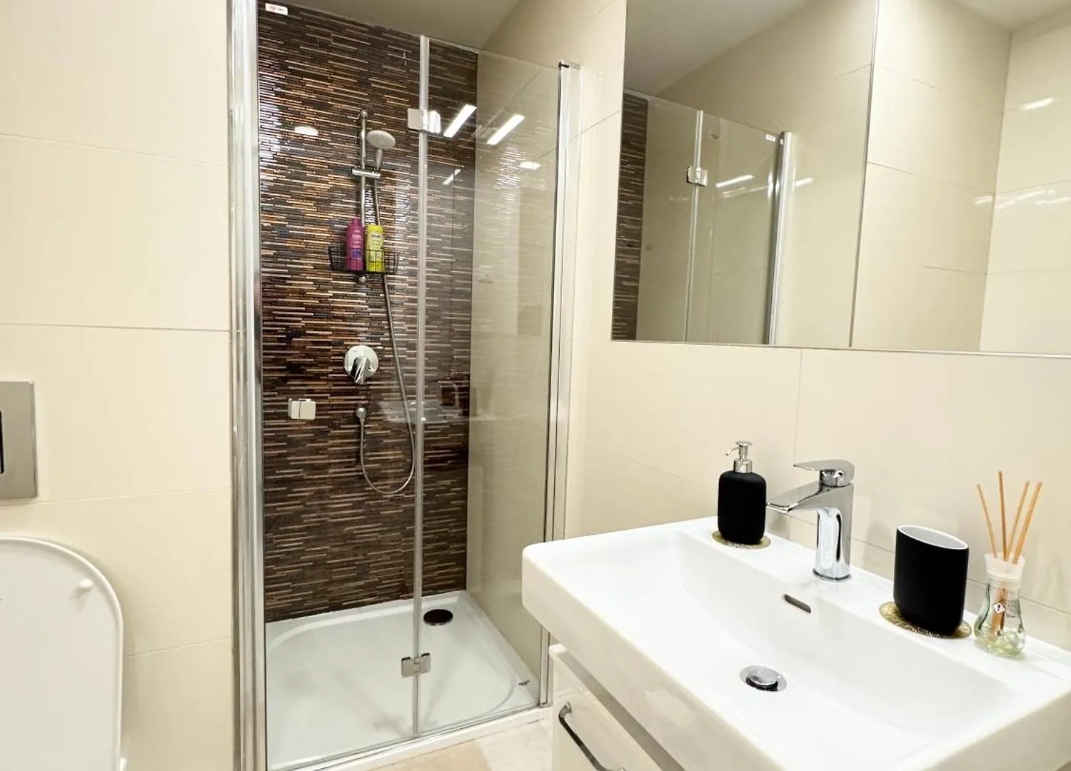 New! Deluxe Studio In City Centre! Florence! Prague