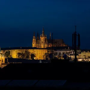  Apartment Castle View