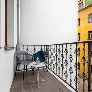 Elegant Located In The Centre Of Apartamento